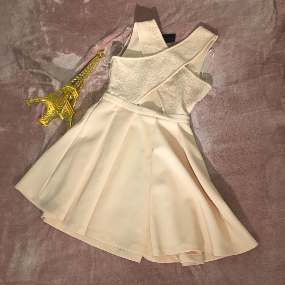 NWT Light pink/ peach cross back lace dress